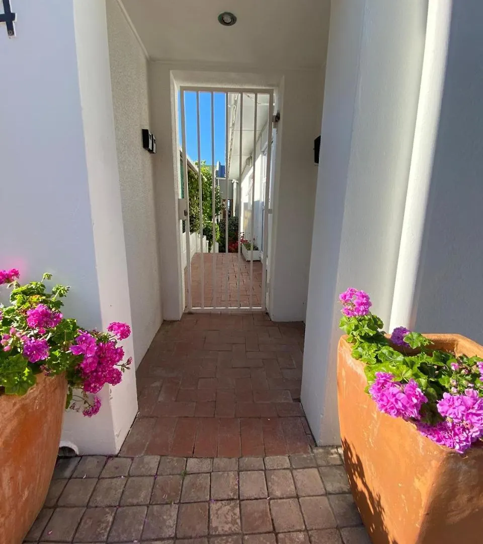 Braeside 12 Daire Cape Town