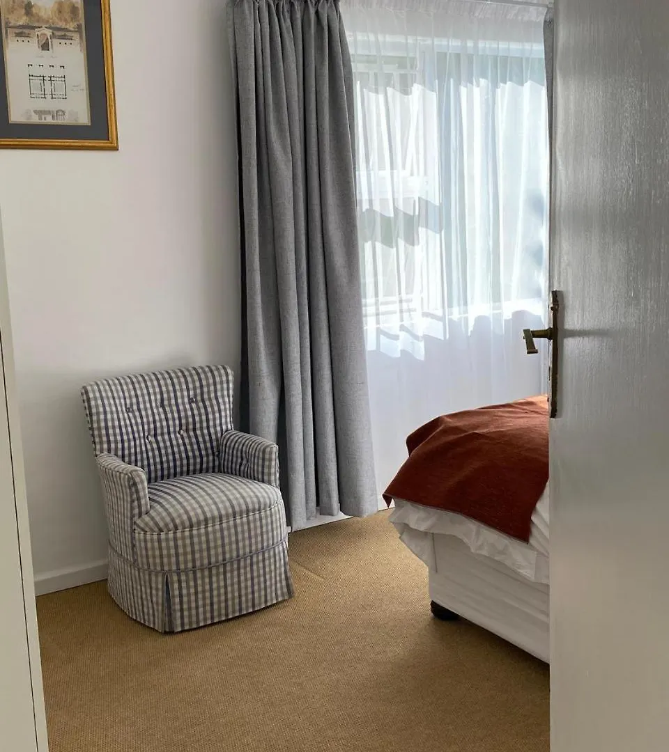 Braeside 12 Daire Cape Town