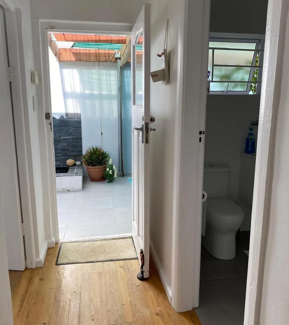 Braeside 12 Daire Cape Town